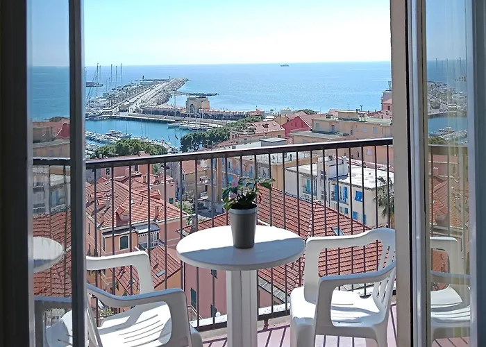 Hotel Robinia Imperia