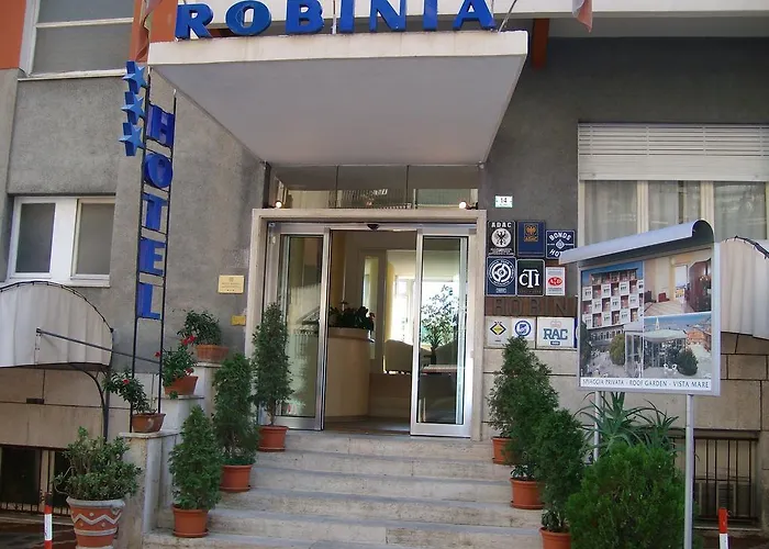 Robinia Hotel