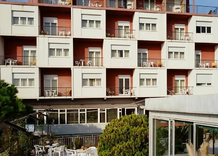 Robinia 3* Imperia